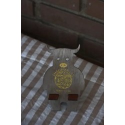 Soporte de mesa ecológico en forma de vaca con código QR