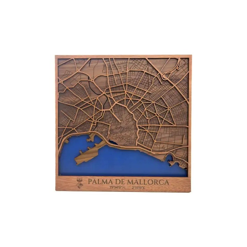 Mapa de madera de Palma de Mallorca grabado con calles y diseño decorativo