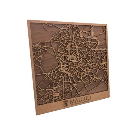 Mapa urbano de Madrid en madera natural para decoración de pared