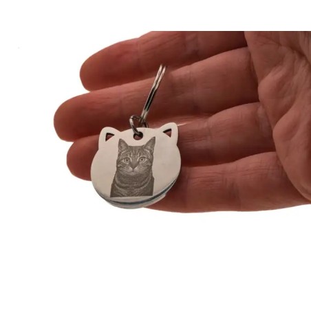 Placa metálica para mascota con forma de gato y grabado personalizado