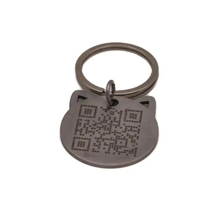 Placa para mascota con forma de gato y código QR grabado en metal
