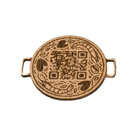 Salvamanteles de madera con forma de paellera y código QR grabado