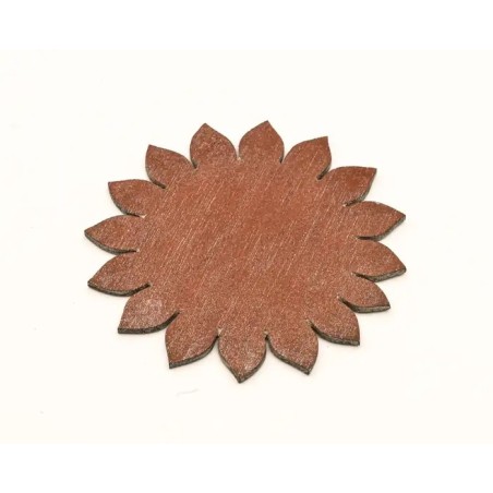 Parte trasera de pieza de madera con forma de girasol