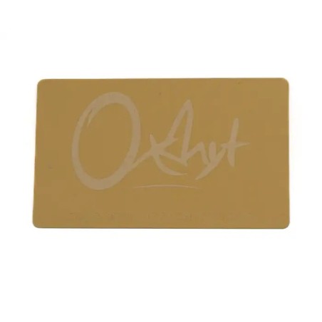 Tarjeta de visita minimalista con código QR personalizable