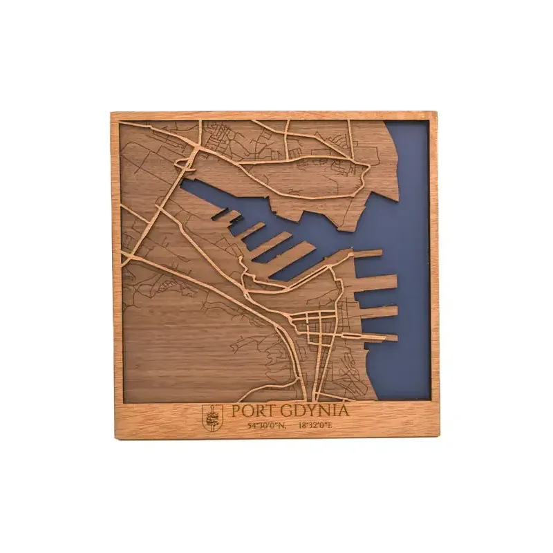 Plano decorativo de Port Gdynia en madera con detalle de muelles