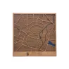 Mapa de Poznań en madera con diseño urbano en relieve